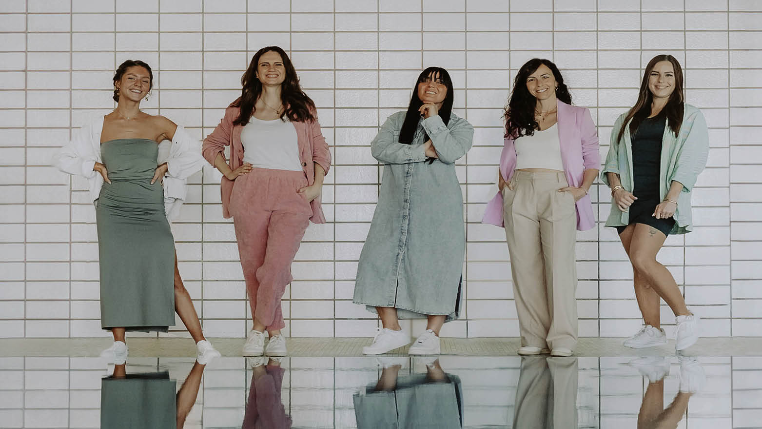 Anna Preihs, Sabrina Stummer, Silvia Dobrovnik, Regina Stelzer und Jessica Gauster gründeten das „Markenmeer“.