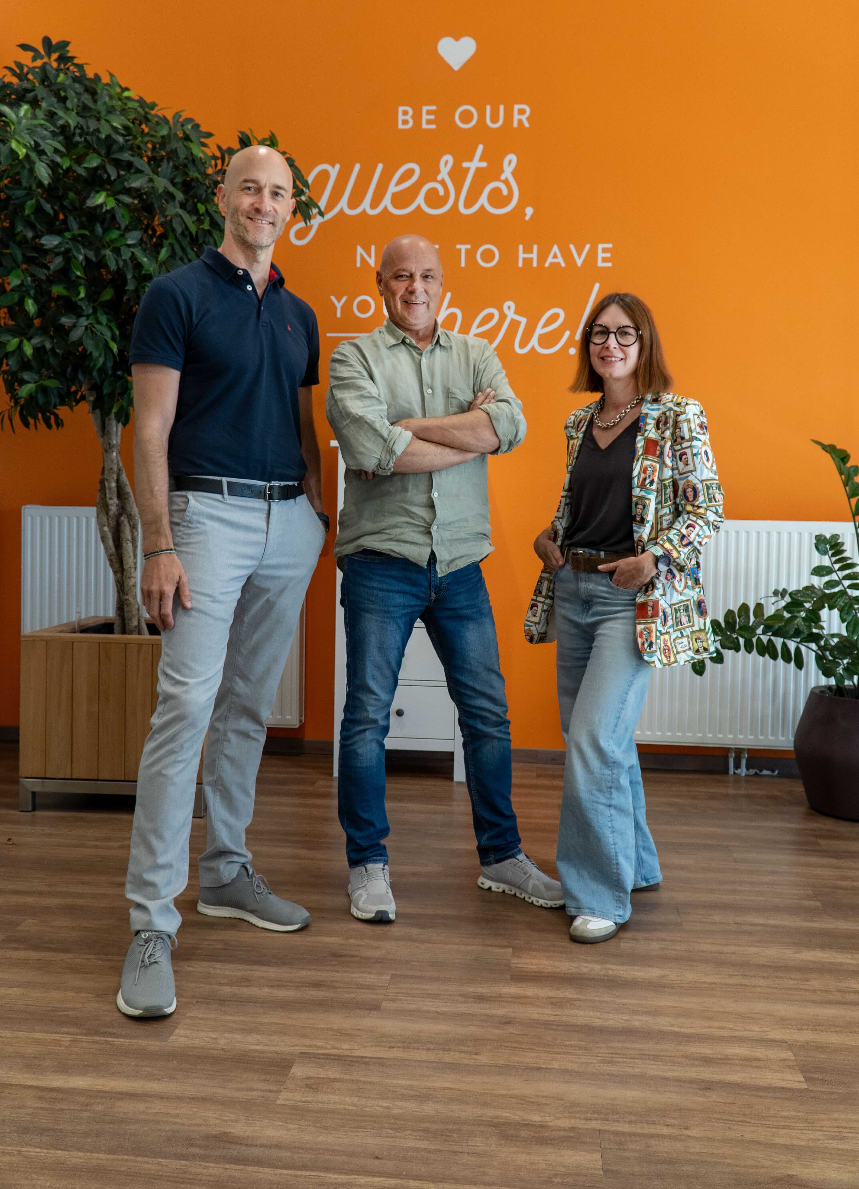 v.l.: CEOs Christoph Schreiner, Roland Fink, Carina H&ouml;dl, niceshops