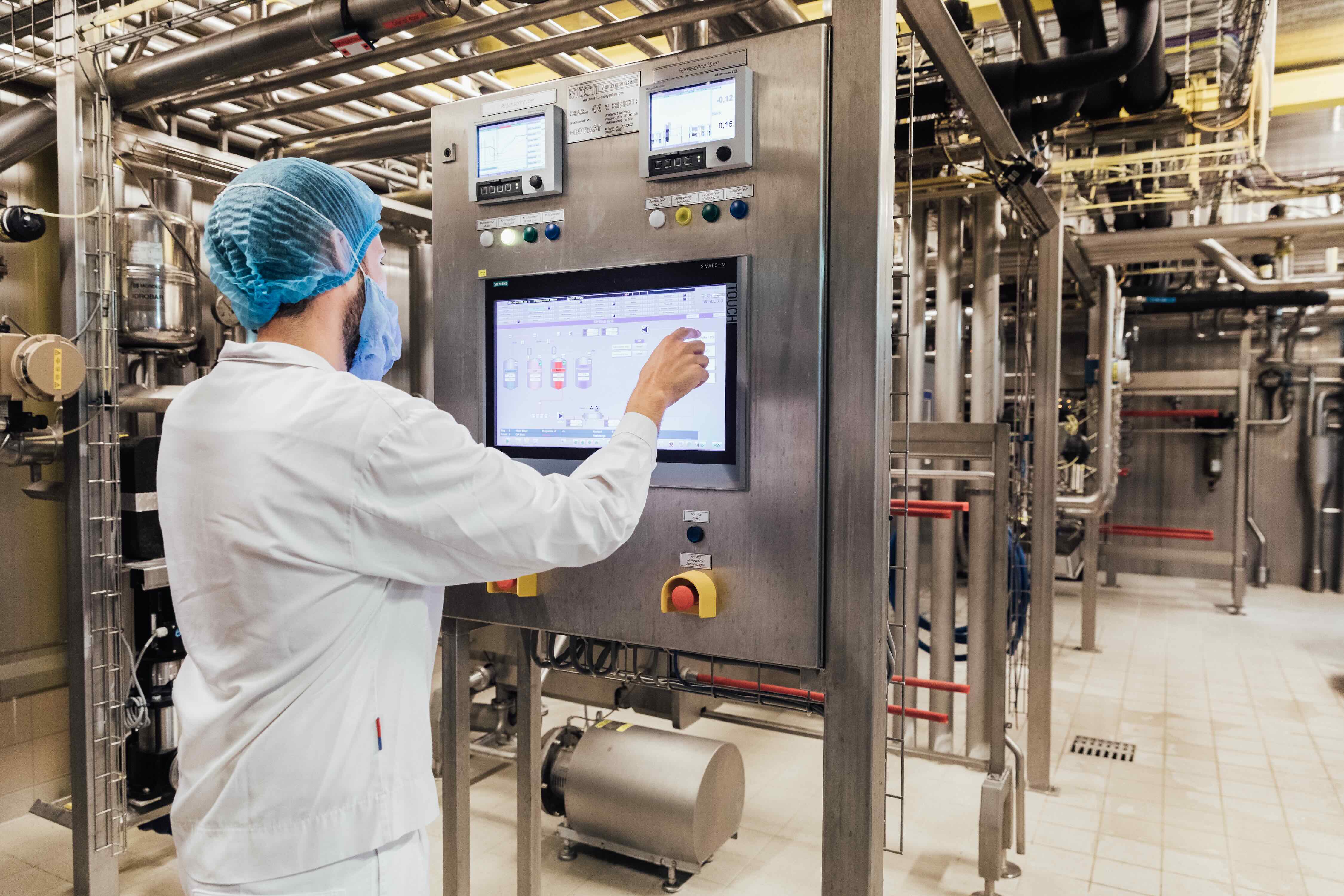 Prolactal. Weltmarktf&uuml;hrer im Bereich biologisches Milch- und Molkepulver.