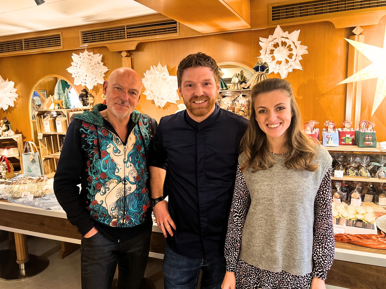 Peter Siegmund, Gregor Regner und Andrea Jerković in der Konditorei Regner in Seckau