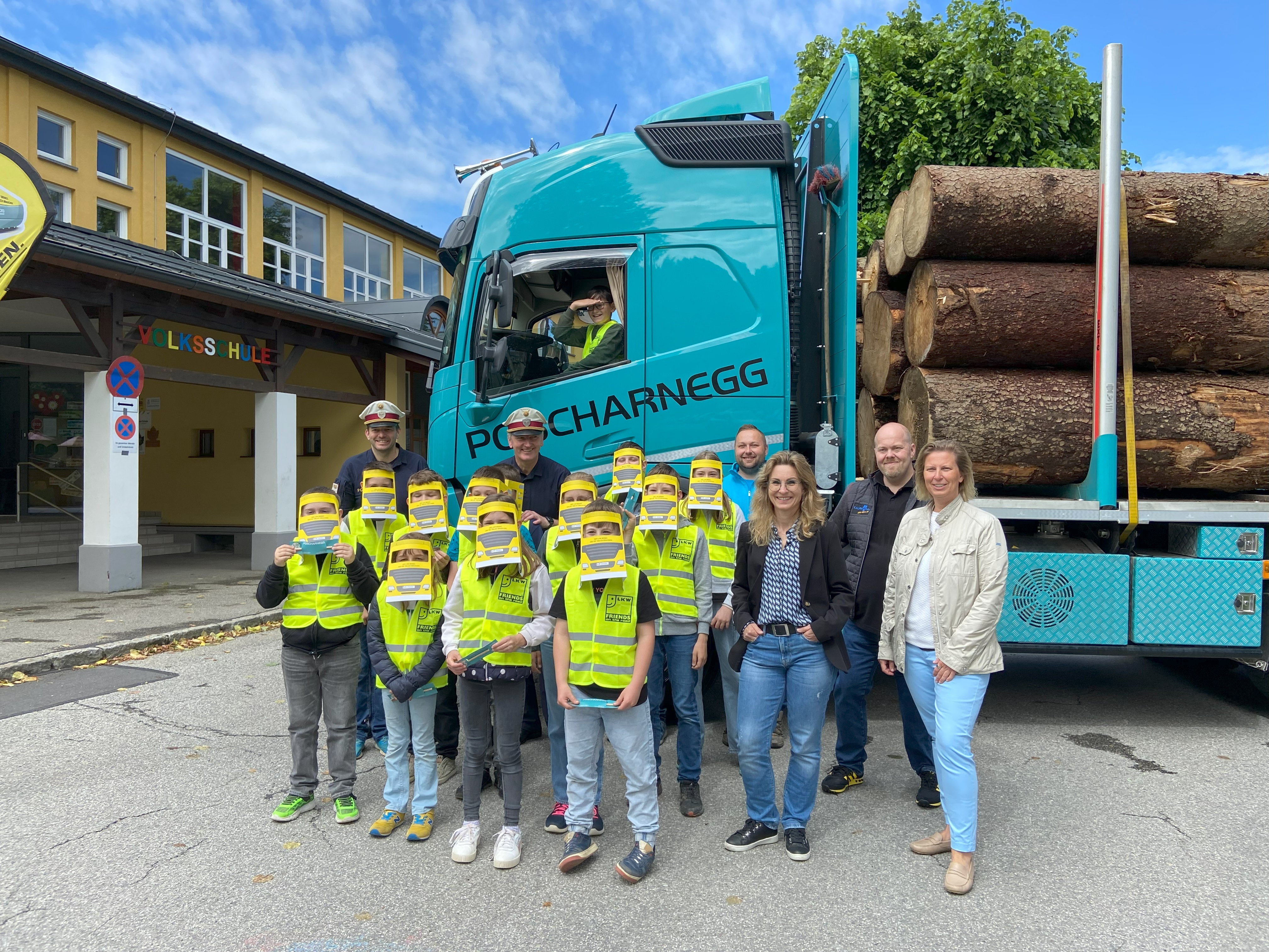 Volksschulklasse Gruppenbild in St. Johann im Seggautal