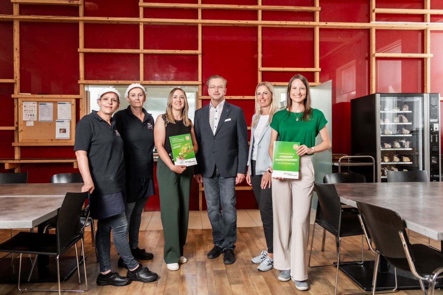 Stoelzle Oberglas stellt den Speiseplan mit Hilfe des Gesundheitsfonds Steiermark und Diätologin Katrin Sattler um.<br />
