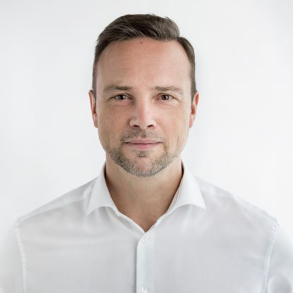 Portrait Alexander Oswald