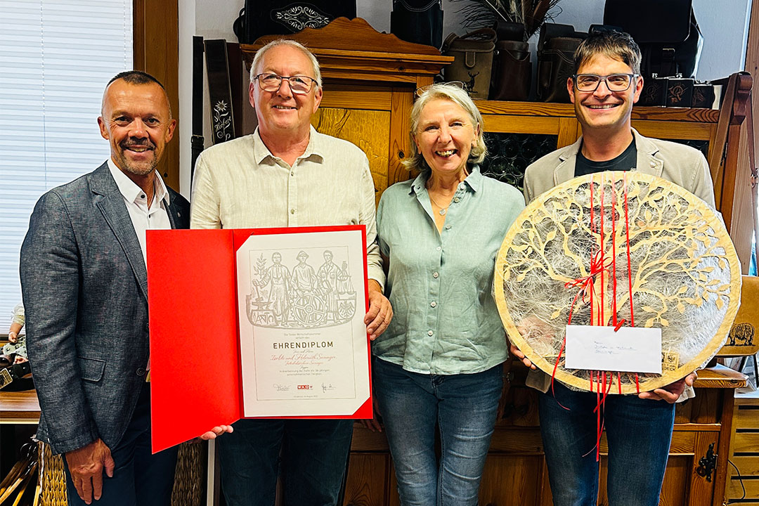 Ehrendiplom für Federkiel Seiringer