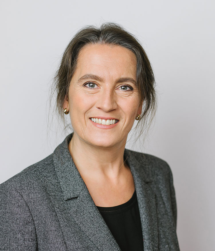 Gesch&auml;ftsf&uuml;hrerin des Fachverbands der Mineral&ouml;lindustrie Dr. Hedwig Doloszeski