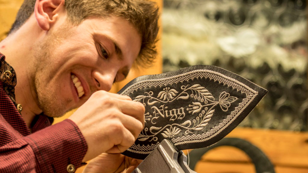 Federkielsticker Benni Seiringer