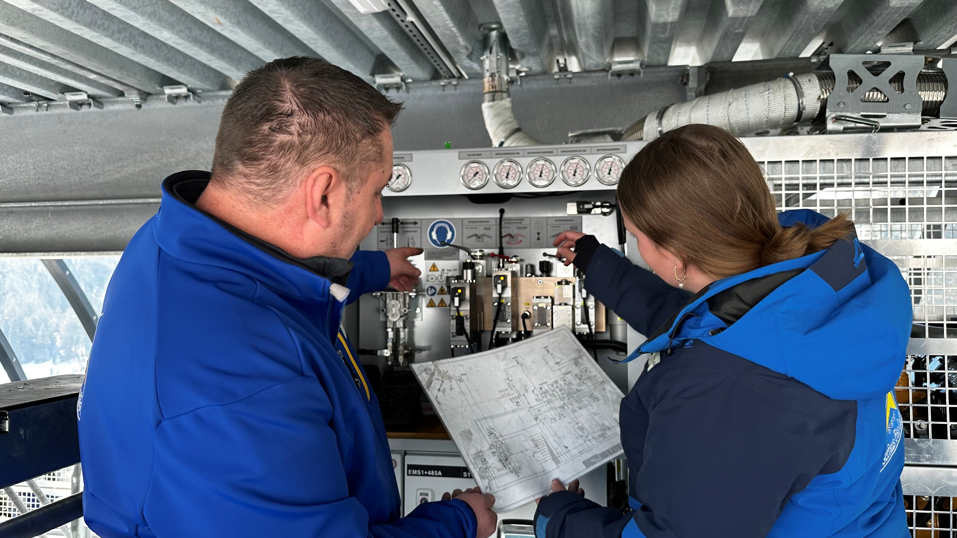 Bei der Revision z&auml;hlen Genauigkeit, technisches Verst&auml;ndnis und ein hohes Ma&szlig; an Verantwortungsbewusstsein.<br />
