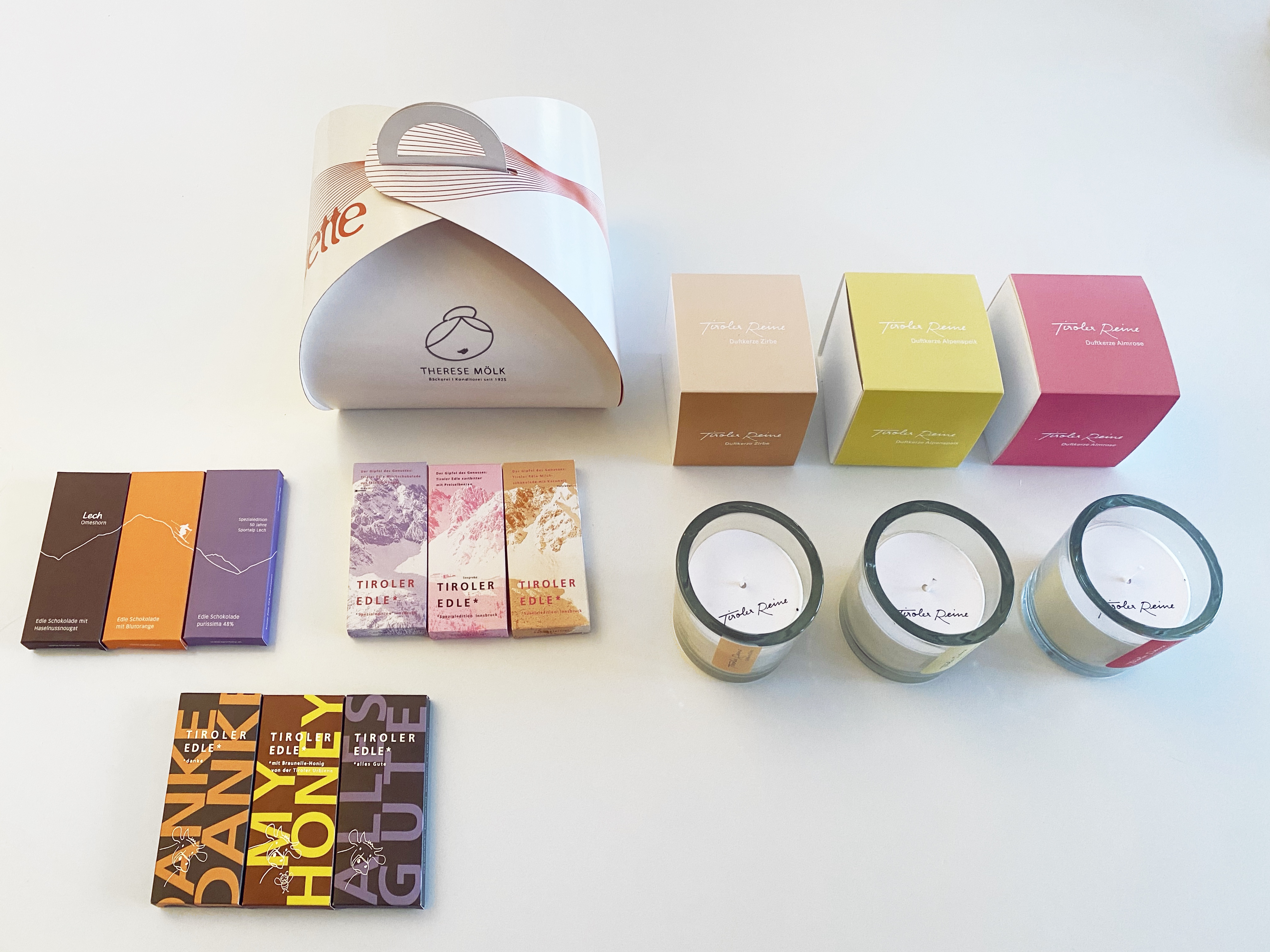 Von Print bis Web. Von Logo bis Verpackungsdesign. Von Visitenkarte bis Firmenbrosch&uuml;re.<br />
Weiberwirtschaft startet mit der Idee und erarbeitet f&uuml;r jede neue Aufgabe ein durchg&auml;ngiges und vor allem passgenaues Konzept.