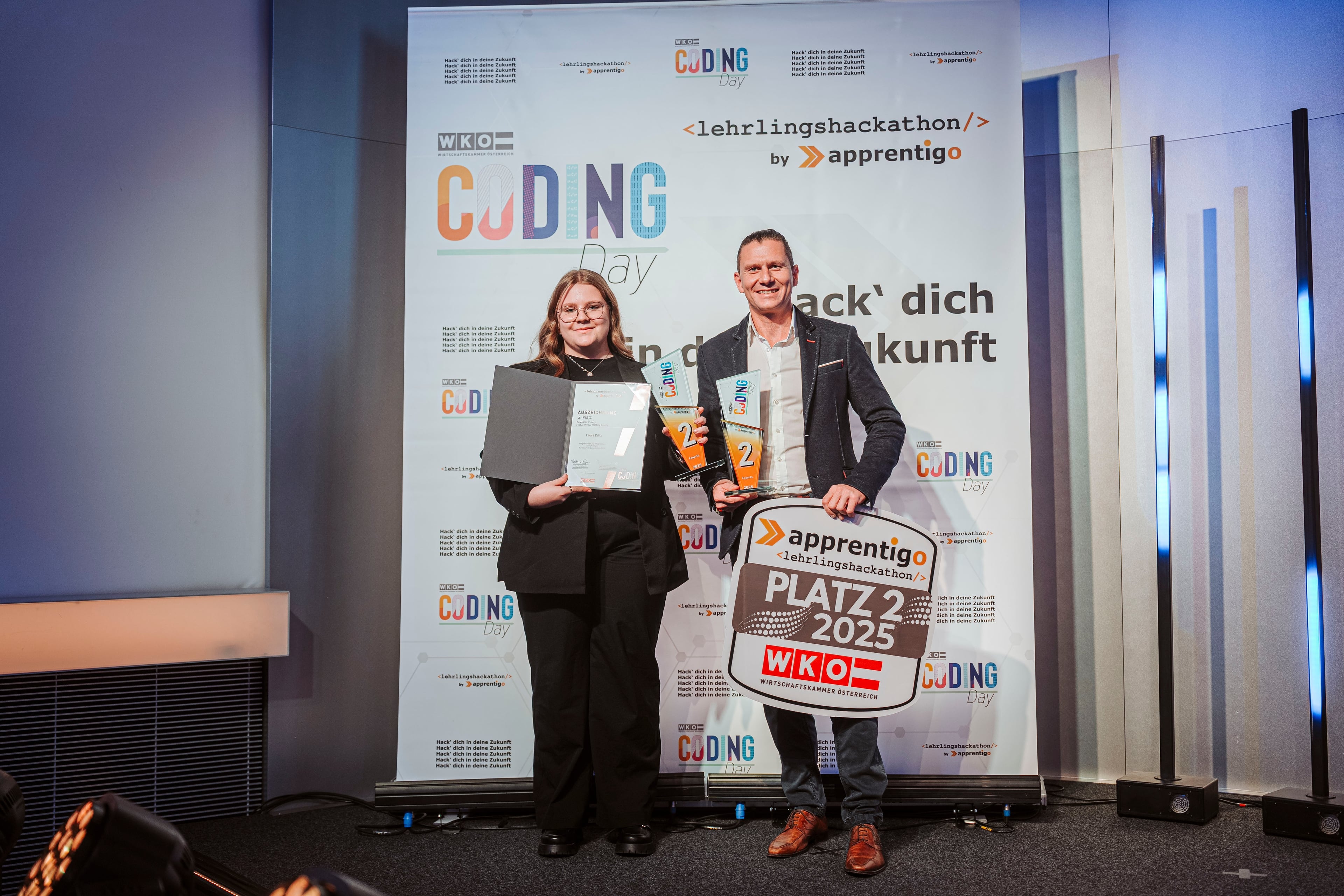 Kategorie Experts: 2. Platz geht an das Team Pfeifer Holz/ Pfeifer Holding mit ihrem Projekt Pfeifer Coach.