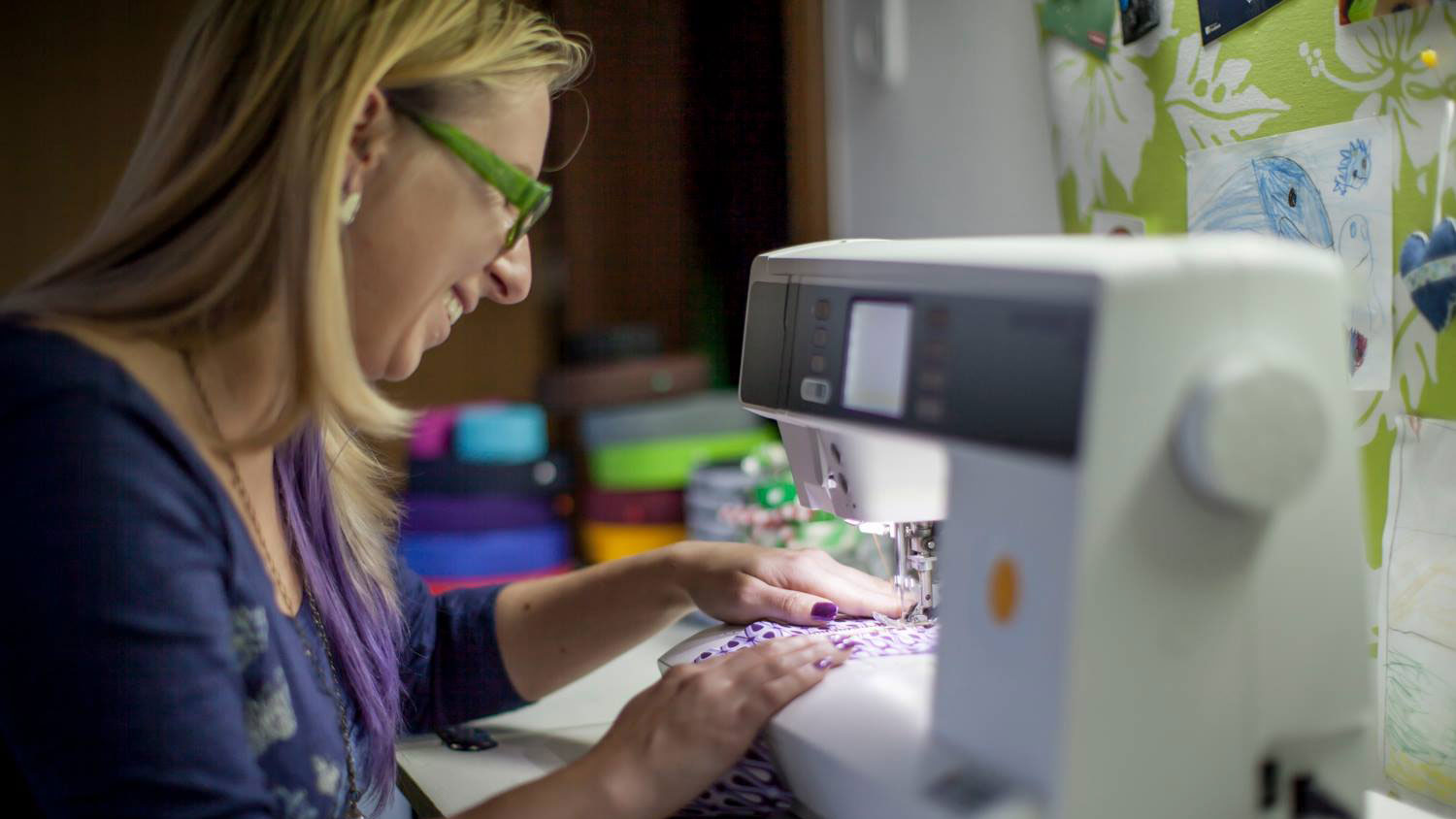 Begonnen hat Fritsch ihre Selbstst&auml;ndigkeit als N&auml;herin und war damit sehr erfolgreich.