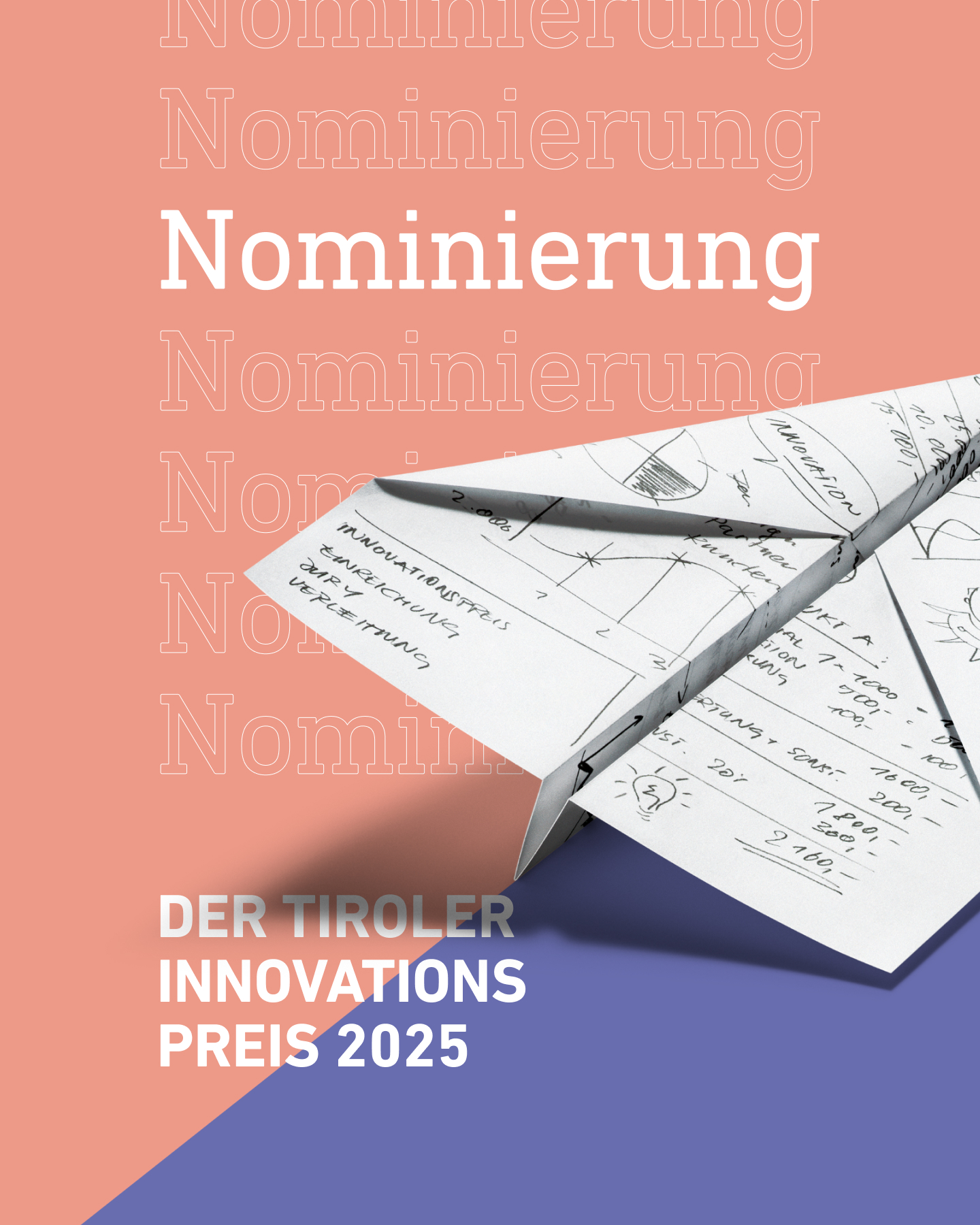 Grafik zum Tiroler Innovationspreis 2025: Ein Papierflieger aus Skizzen und Notizen symbolisiert kreative Ideen und Innovationsgeist. Im Hintergrund steht mehrfach das Wort „Nominierung“ auf einem modernen Farbhintergrund in Rosa und Blau.