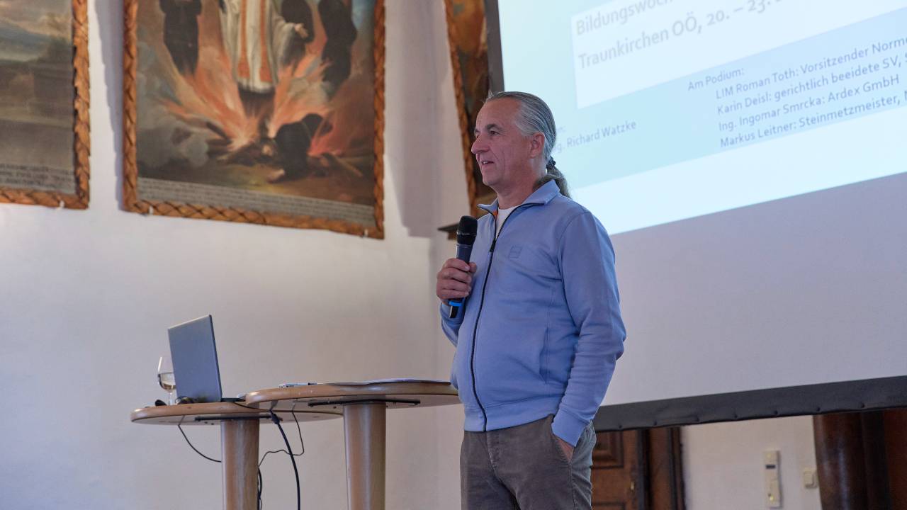 Er&ouml;ffnung der 38. Bildungswoche durch BIM-Stv. Ing. Norbert Kienesberger