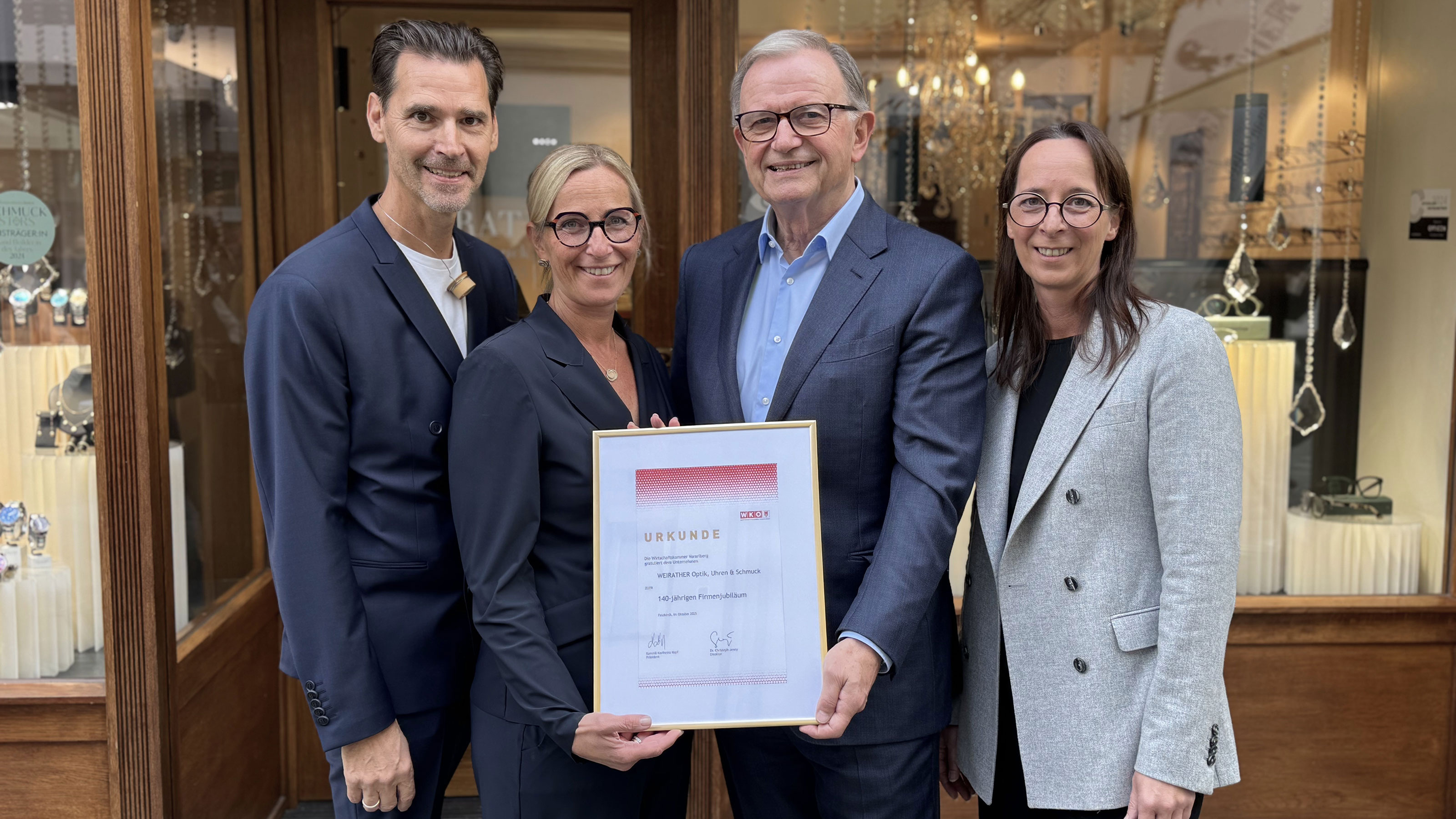 Inh. Paul Mathis, Claudia Mathis, WKV-Präs. Karlheinz Kopf, Nadine Weirather-Siciliano