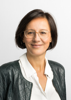 Portrait von Petra Wieser