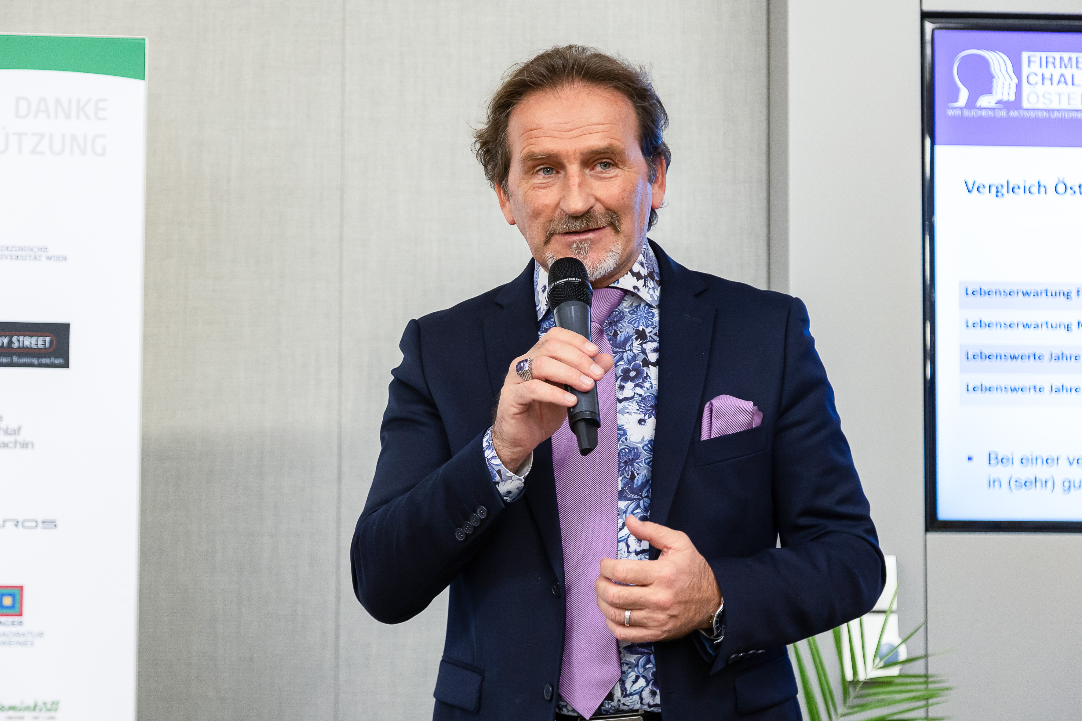 Harald Janisch, Obmann der Wiener Fachgruppe Personenberatung und Personenbetreuung: &bdquo;Der Erfolg der Firmenchallenge &Ouml;sterreich zeigt eindrucksvoll, wie wichtig es ist, die Gesundheit der Mitarbeiter zu f&ouml;rdern und gleichzeitig gesellschaftliche Verantwortung zu &uuml;bernehmen.&ldquo;